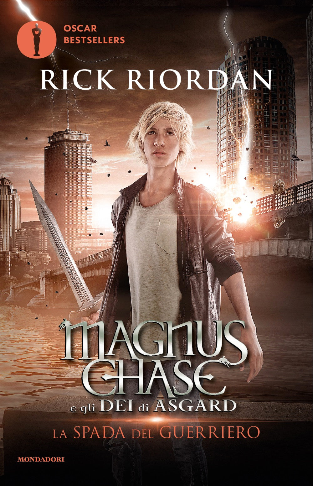 Copertina del libro MAGNUS CHASE E GLI DEI DI ASGARD - 1. LA Immagine principale del prodotto