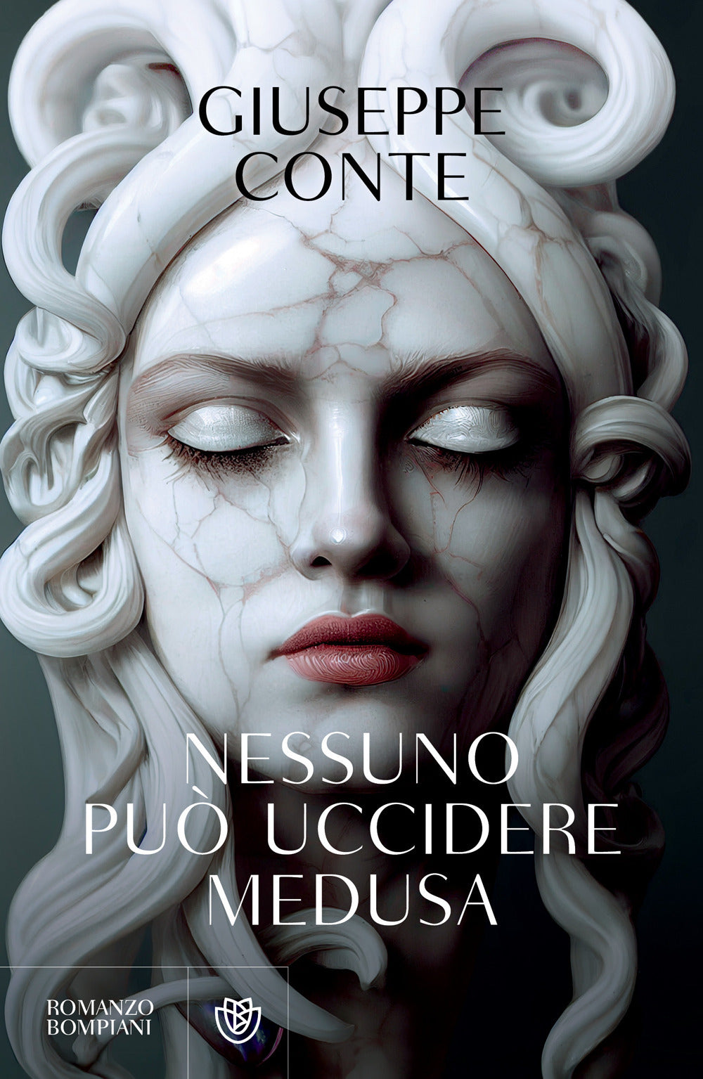 Copertina del libro NESSUNO PUÒ UCCIDERE MEDUSA