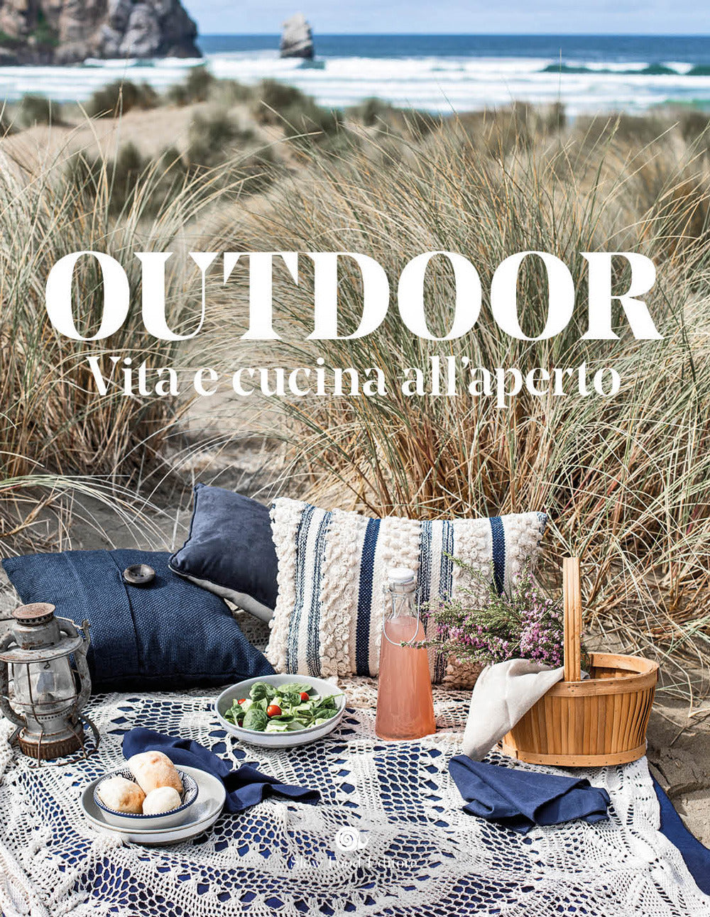Copertina del libro OUTDOOR. VITA E CUCINA ALL'APERTO
